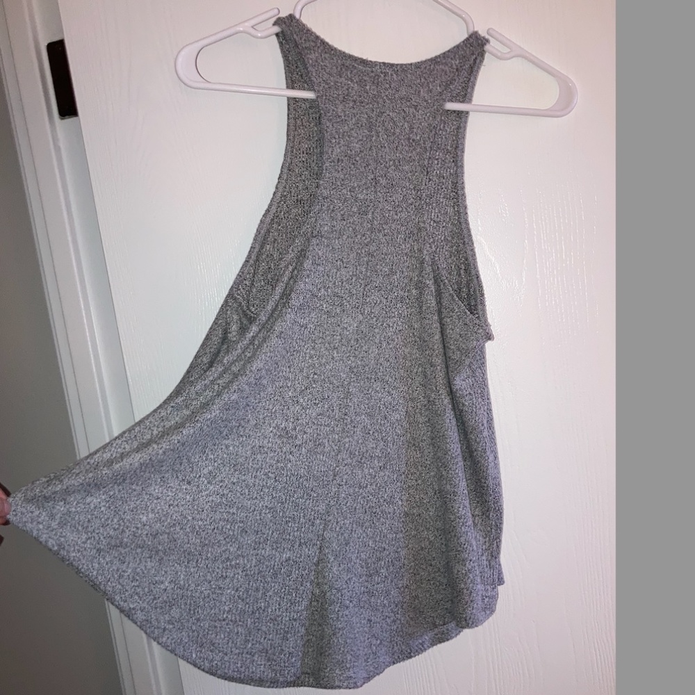 Grey Tank - Picture 3 of 3
